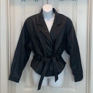 Sin Thung black leather belted jacket size Large